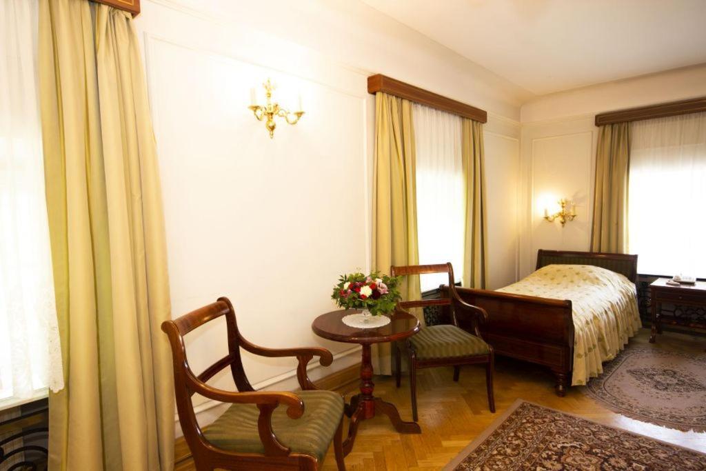 Hotel Butikowy Palac Jablonna Jabłonna Exterior foto
