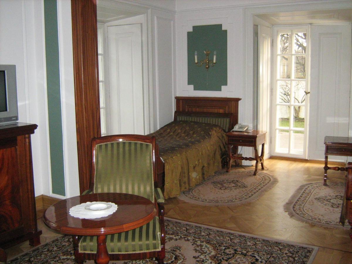 Hotel Butikowy Palac Jablonna Jabłonna Exterior foto